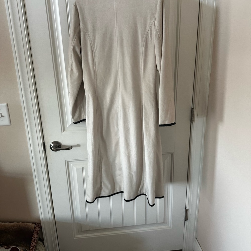 Jacket - Picture 3 of 4